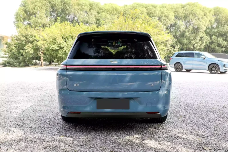 Li Auto L8